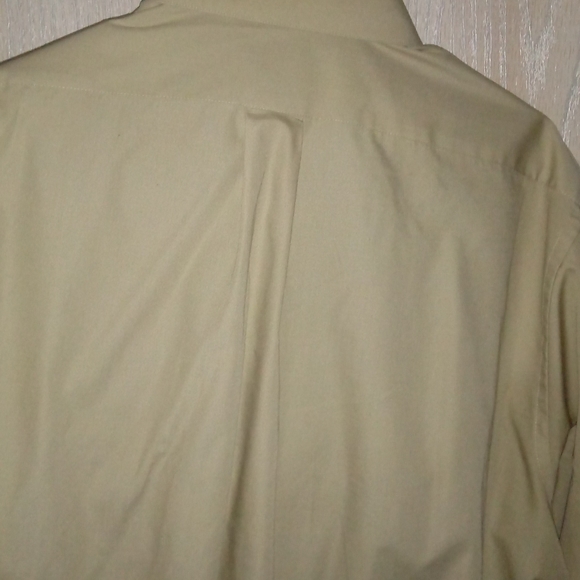 Mens button down - Picture 3 of 3
